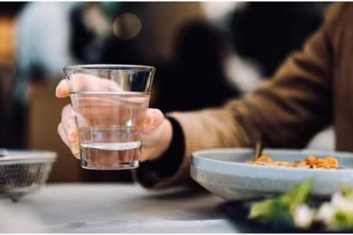 8 cách đơn giản trong ăn uống, sinh hoạt hàng ngày để giảm cân