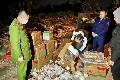 Thái Nguyên: Tóm gọn 2 xe tải vận chuyển 6 tấn hoa quả nhập lậu trong đêm