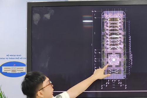 Em họ Tùng Dương đoạt giải Khuyến khích Thiết kế biểu tượng hữu nghị TP.HCM