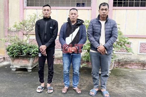 Sử dụng điện thoại 'fake' để thế chấp rồi lừa đảo