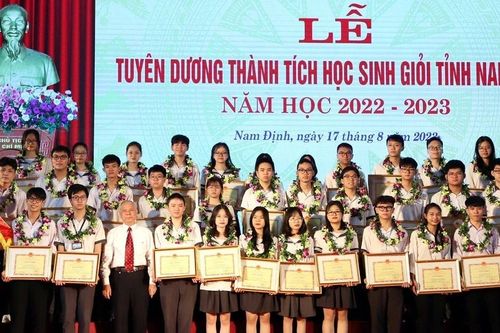 3.359 học sinh đạt giải Học sinh giỏi Quốc gia, tăng 1.076 em so với năm 2023