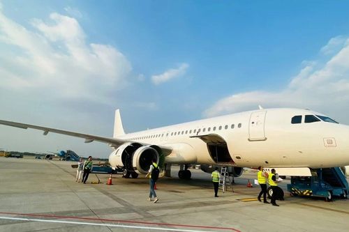 Vietnam Airlines thuê thêm 4 máy bay Airbus để 'cõng' khách cao điểm Tết