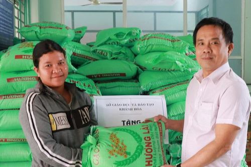 Mang Xuân ấm no đến với người dân vùng rẻo cao Khánh Hòa