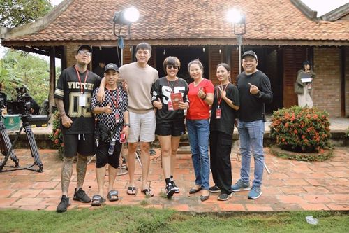 Nữ đạo diễn đứng sau phim Tết triệu view của Quách Ngọc Tuyên: 'Tôi không áp lực kinh phí'