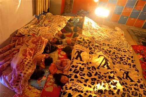 Giữ ấm cho học sinh vùng cao ngày giá rét