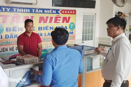 Kiểm soát chặt chẽ phương tiện ra vào bến, xử lý hoạt động xe dù dịp tết