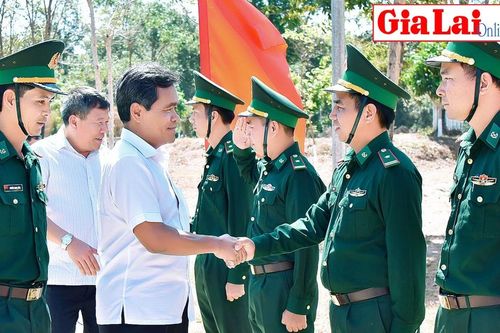 Bí thư Tỉnh ủy Hồ Văn Niên: Quản lý chặt tuyến biên giới để Nhân dân vui đón Tết