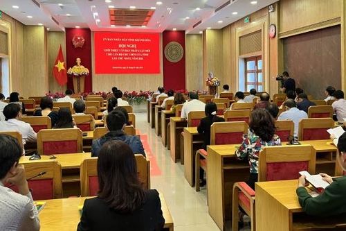 Giới thiệu văn bản pháp luật mới cho 120 cán bộ chủ chốt tỉnh