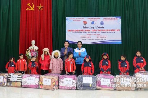 Nhiều hoạt động ý nghĩa tại chương trình 'Tình nguyện mùa Đông, Xuân tình nguyện năm 2024'