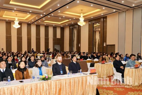 Hội thảo 'Dạy và học tiếng Anh tại các trường điển hình trên địa bàn tỉnh Ninh Bình-Tầm nhìn và giải pháp'