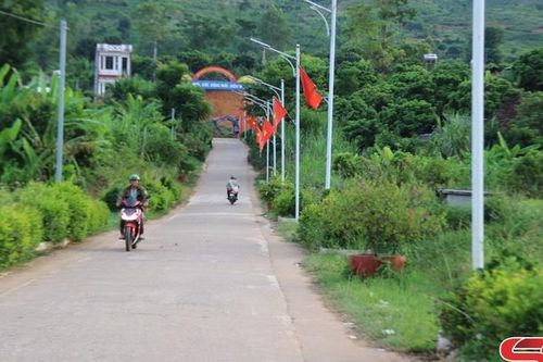 Thắp sáng tuyến đường quê