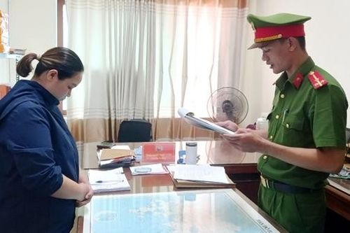 Nữ kế toán xã 'rút ruột' ngân sách hơn 870 triệu đồng để tiêu xài