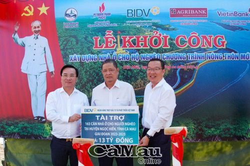 Huyện Ngọc Hiển: Khởi công xây nhà ở cho hộ nghèo