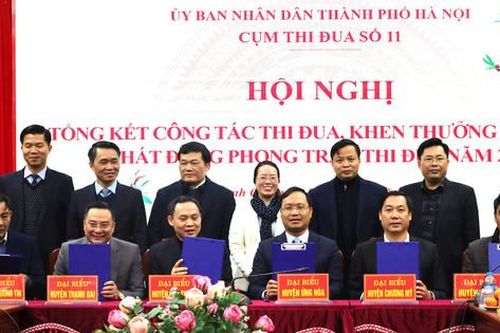 Đề nghị Chính phủ tặng Cờ thi đua cho huyện Phú Xuyên