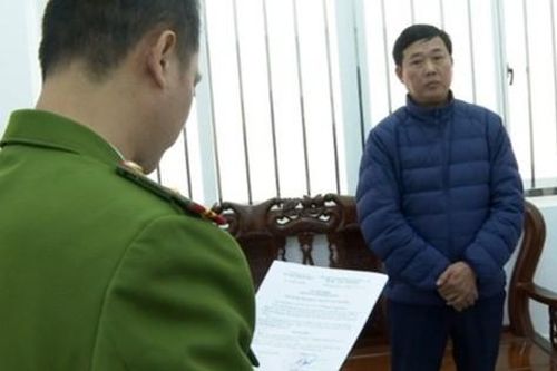 Bắt 3 cán bộ xã do để 'cát tặc' lộng hành