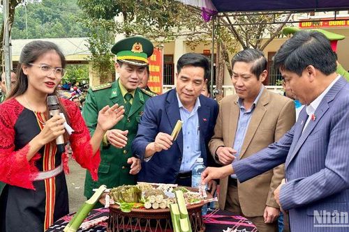 Lãnh đạo tỉnh Quảng Nam thăm các đơn vị, nhân dân vùng biên giới