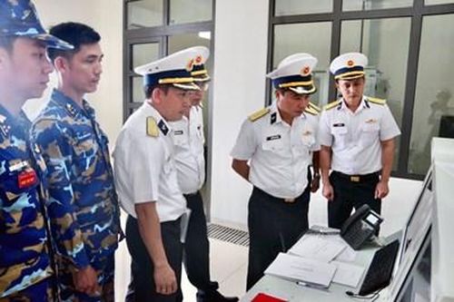 Tư lệnh Vùng 4 Hải quân kiểm tra sẵn sàng chiến đấu các đơn vị trực thuộc tại Phú Yên