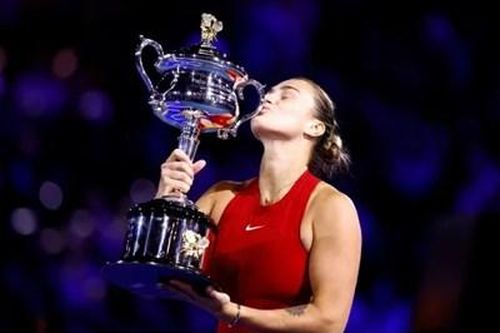 Giải Australia Mở rộng: Đánh bại tay vợt Zheng Qinwen, Sabalenka bảo vệ thành công ngôi vô địch