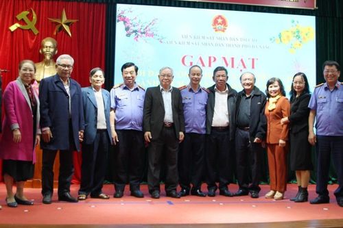 Viện Kiểm sát nhân dân thành phố Đà Nẵng gặp mặt các cán bộ hưu trí qua các thời kỳ