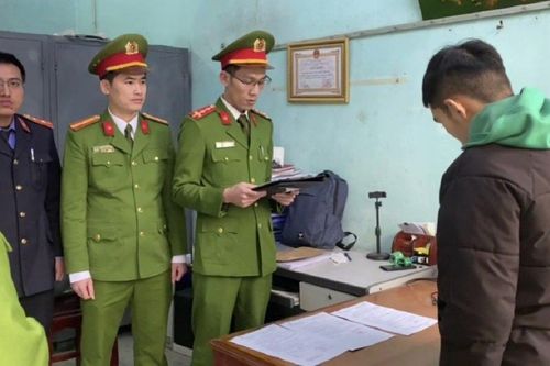 Đốt pháo tự chế trong đám cưới khiến nhiều người bị thương
