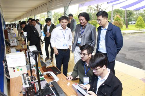 Doanh nghiệp tuyển dụng sinh viên khối ngành STEM thông qua sản phẩm sáng tạo