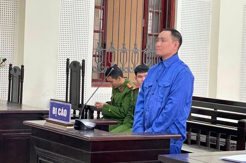 Lấy tiền bán sắn để buôn ma túy