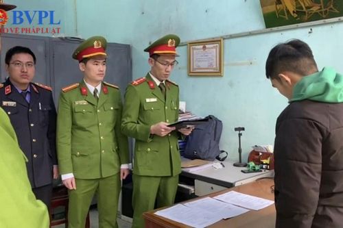 Phê chuẩn bắt tạm giam 2 đối tượng đốt pháo tự chế gây náo loạn đám cưới
