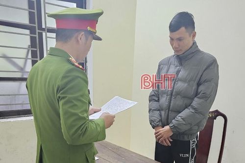 Bắt shipper tàng trữ trái phép ma túy