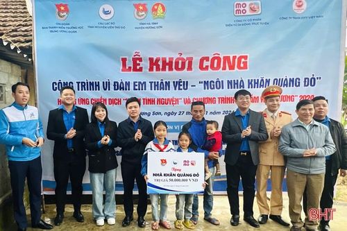 Khởi công 'Ngôi nhà khăn quàng đỏ' cho trẻ em nghèo ở Hương Sơn