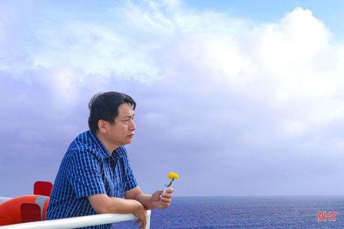 Tưởng nhớ bạn ở Trường Sa