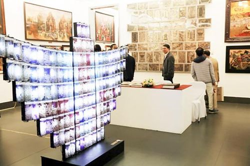 Khi di sản khoác áo hội họa