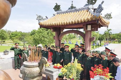 Một thuở trời xanh Ô Lý