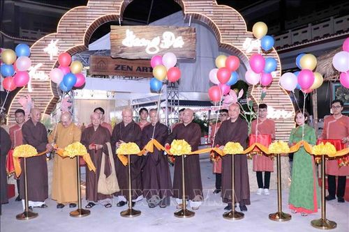 Hội chợ văn hóa Phật giáo Xuân Giáp Thìn