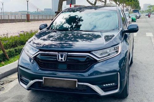 Honda CR-V lăn bánh 5.000 km, rao bán với giá 'mềm'