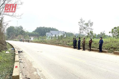 Ban An toàn giao thông tỉnh thăm viếng, hỗ trợ các gia đình nạn nhân tử vong do tai nạn giao thông