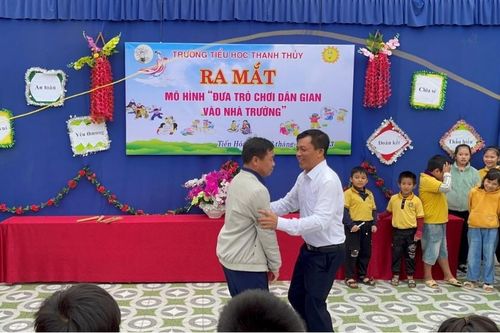 Phóng sự ảnh: Đưa trò chơi dân gian vào Trường Tiểu học Thanh Thủy (Quảng Bình)