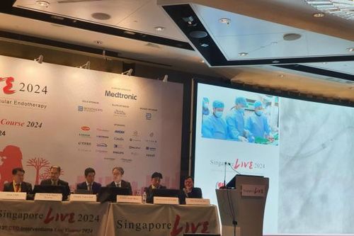 Các bác sĩ Việt Nam trình chiếu ca can thiệp tim mạch phức tạp tại hội nghị khoa học thế giới
