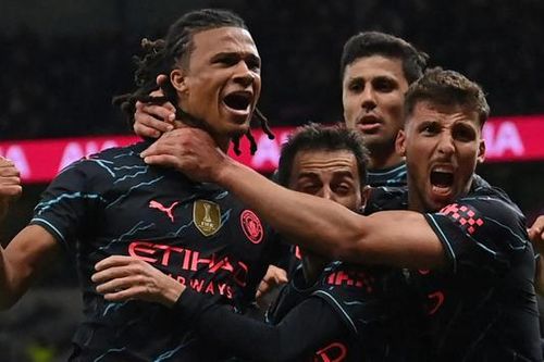 Man City hạ Tottenham vào tứ kết FA Cup