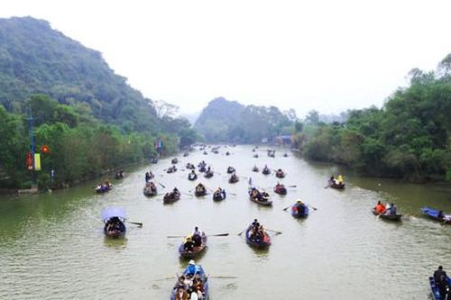 Bảo đảm mùa lễ hội vui tươi, tiết kiệm