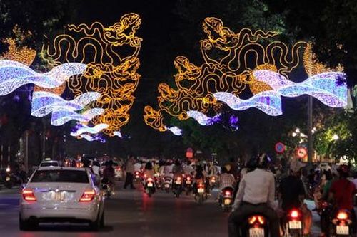 Trang trí đường phố dịp lễ tết: Chờ những sáng tạo tâm huyếtChiếu sáng đô thị cần phản ánh được bản sắc của nơi chốn