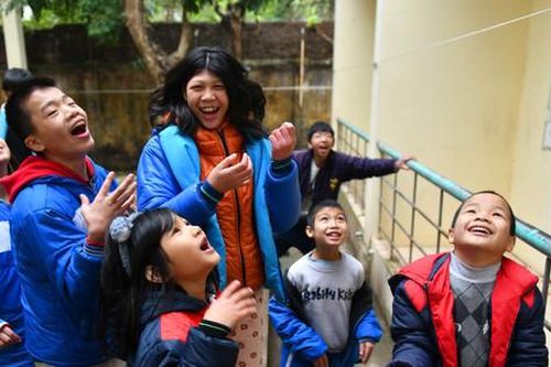 Xuân tình nguyện tại Trung tâm Nuôi dưỡng trẻ khuyết tật Hà Nội