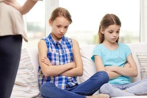 9 hành vi cha mẹ cần tránh xa khi con bước vào tuổi dậy thì