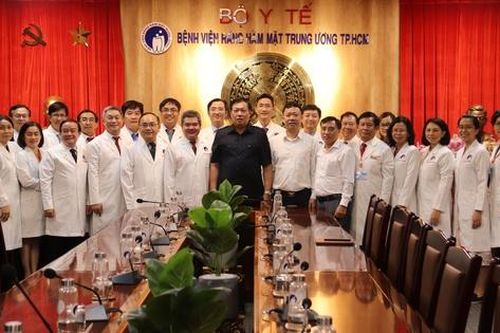 Thứ trưởng Bộ Y tế: Đảm bảo công tác khám, cấp cứu và điều trị cho bệnh nhân trong giai đoạn giáp Tết và trong Tết
