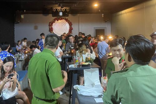 Công an TP Thủ Đức đột kích 4 quán beer club ở khu Thảo Điền