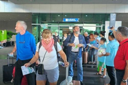 Phú Quốc: Khách sạn, nhà hàng 'ngóng' khách nội địa đặt booking