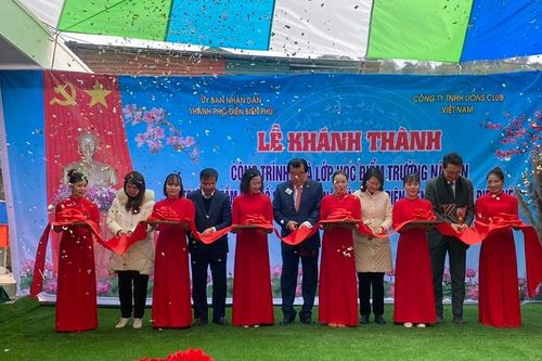Điện Biên: Học sinh điểm bản Nà Pen có trường học mới