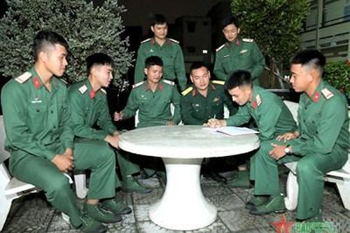 Vững bước trên hành trình mới