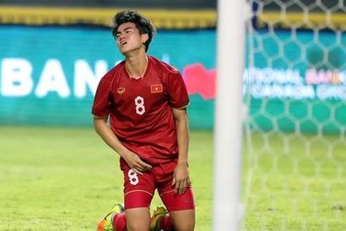 Khuất Văn Khang đón tin kém vui từ AFC