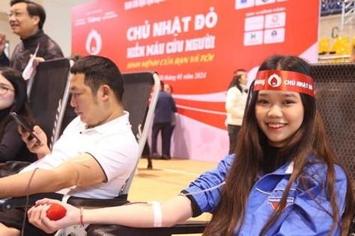 Vượt hàng chục km trong mưa lạnh đến hiến máu ở Hà Tĩnh