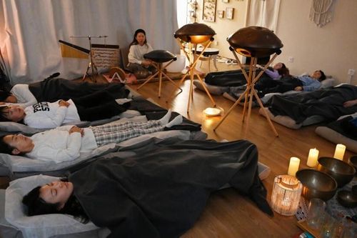 Người trẻ Trung Quốc chi tiền để có giấc ngủ ngon